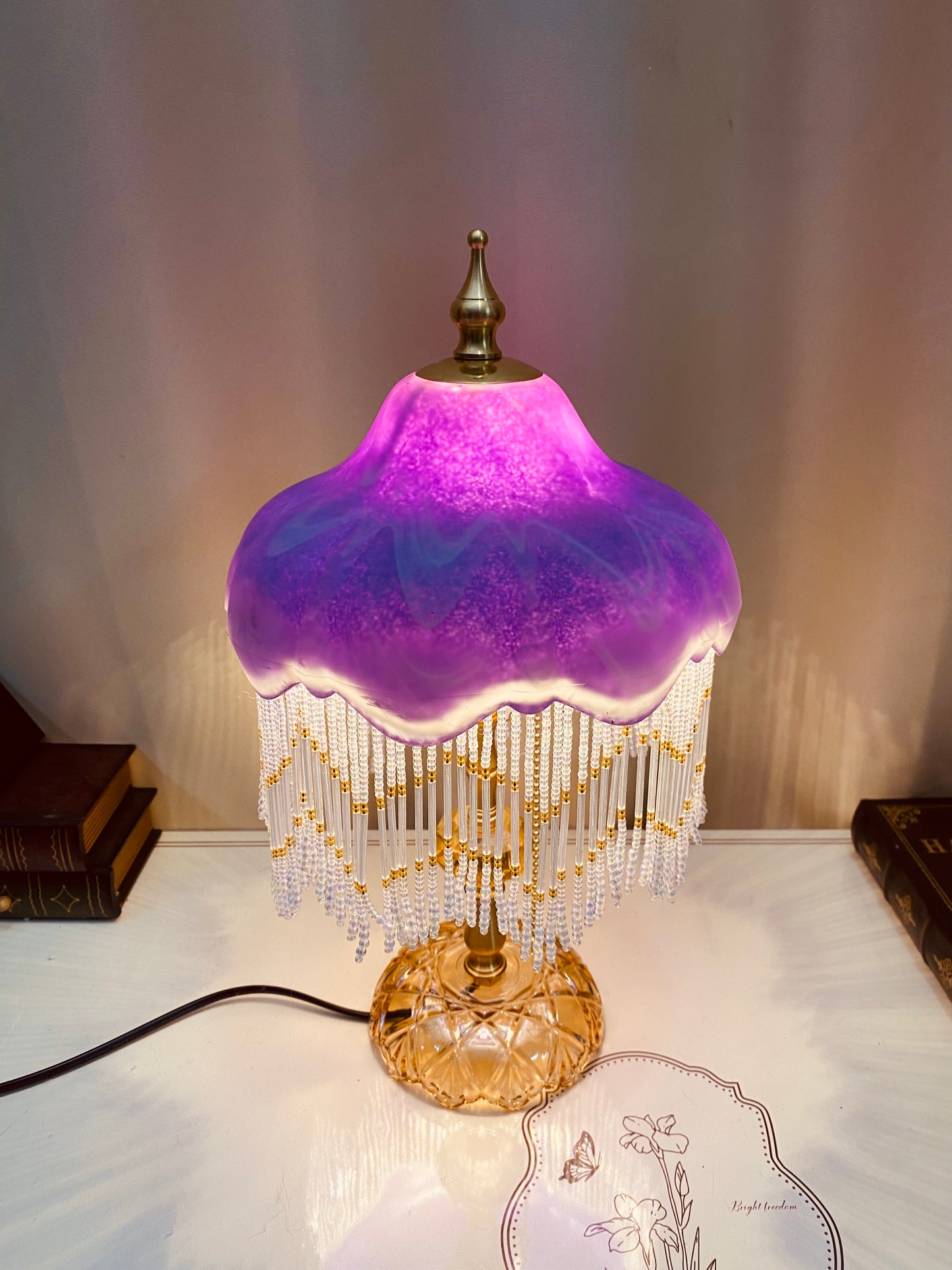 Lila Retro Quaste Tischlampe
