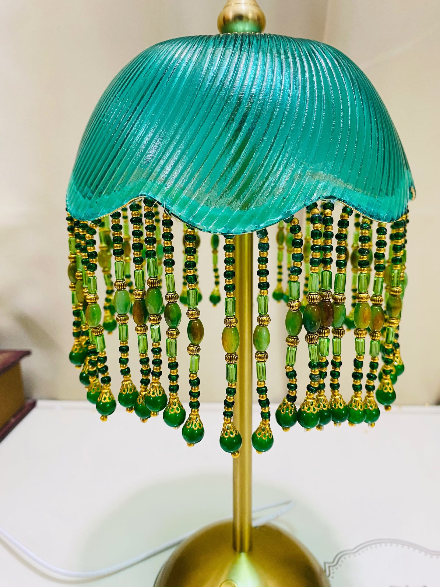 Retro Emerald Green Glass Table Lamp