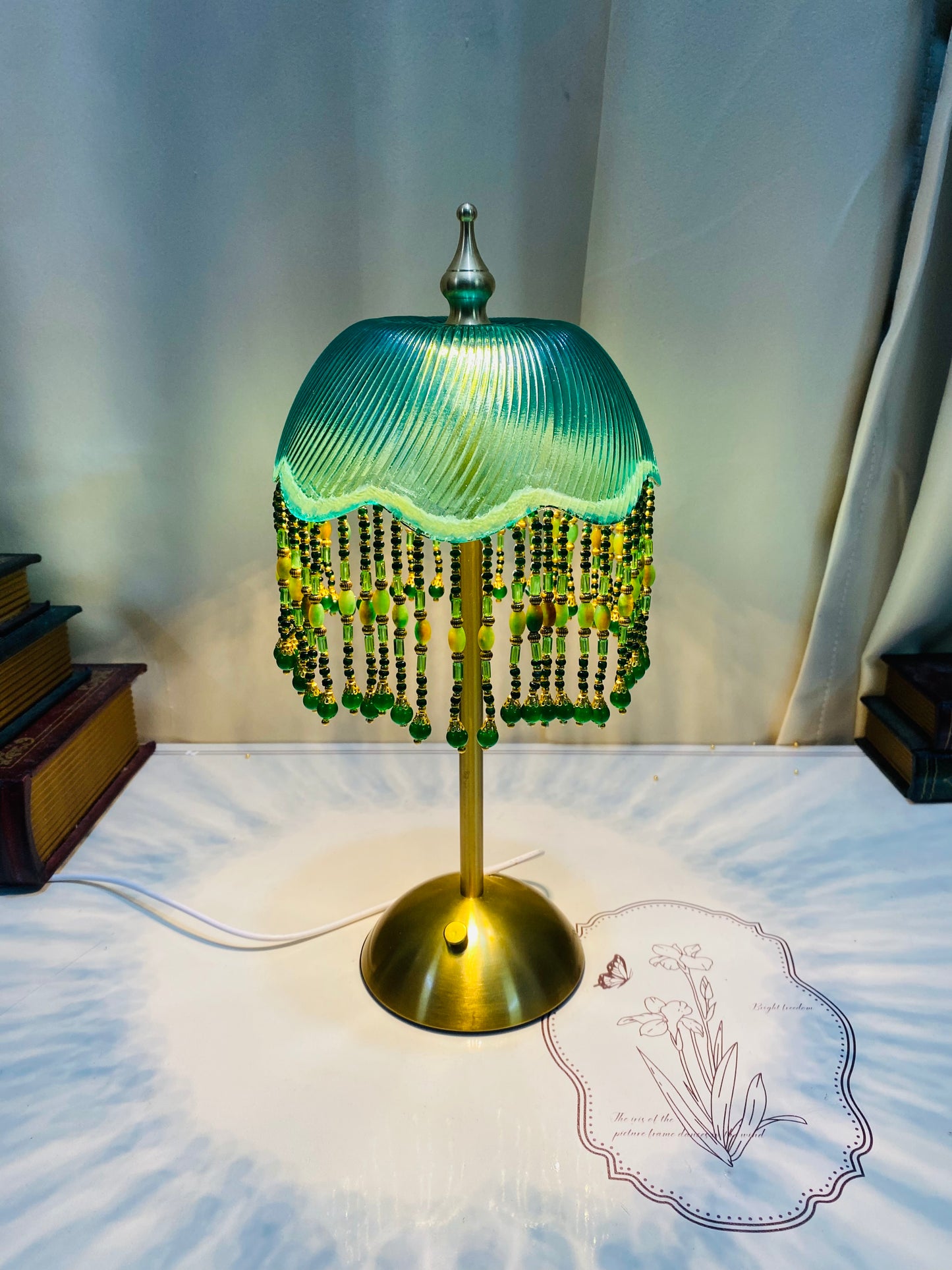 Retro Emerald Green Glass Table Lamp