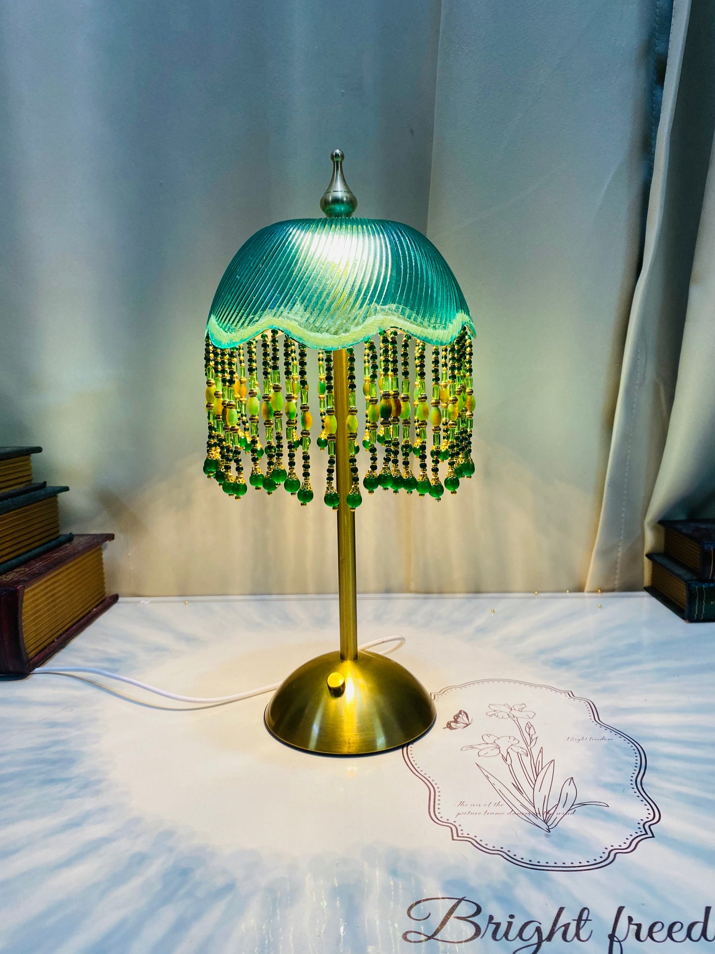 Retro Emerald Green Glass Table Lamp