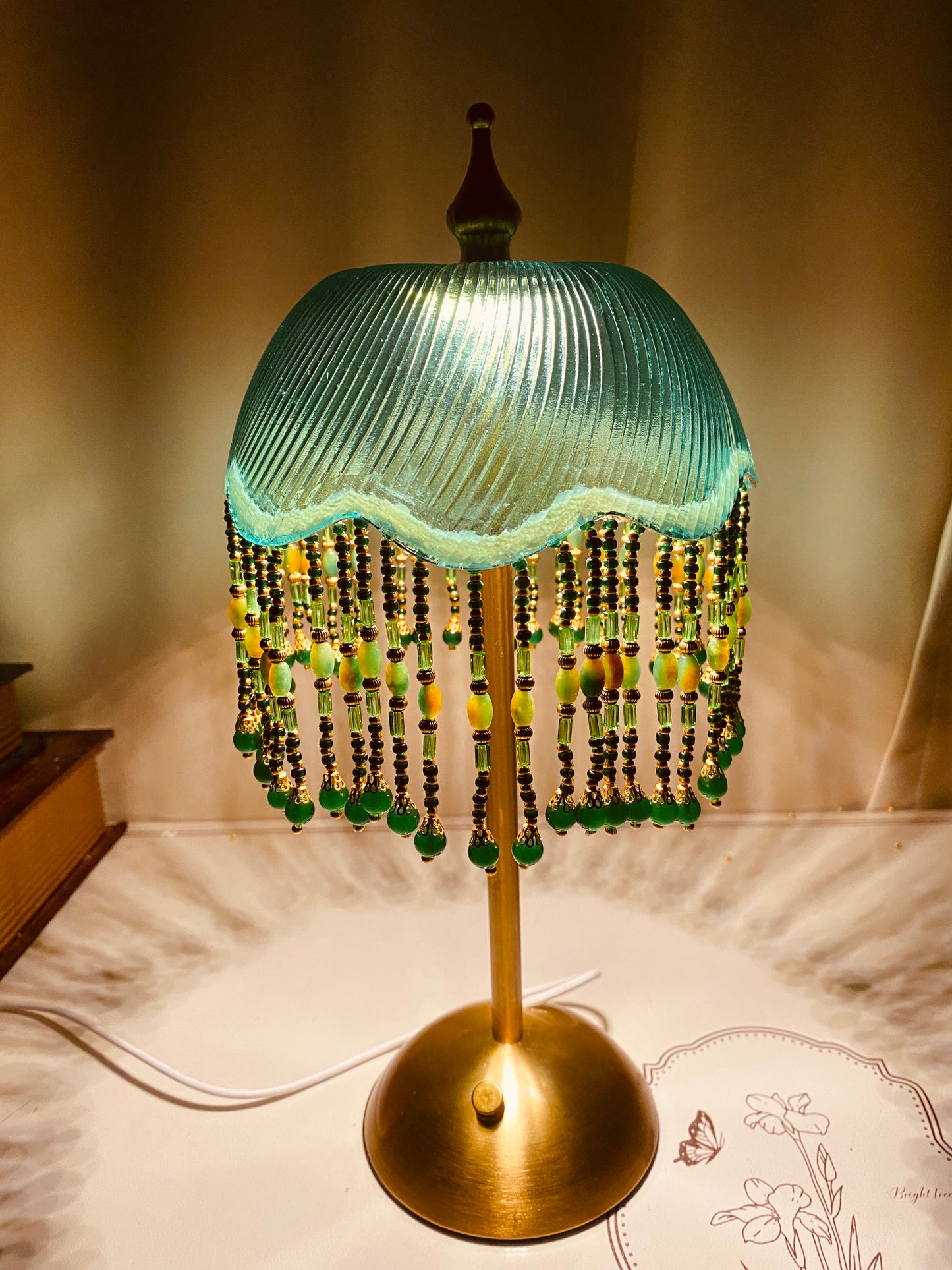 Retro Emerald Green Glass Table Lamp