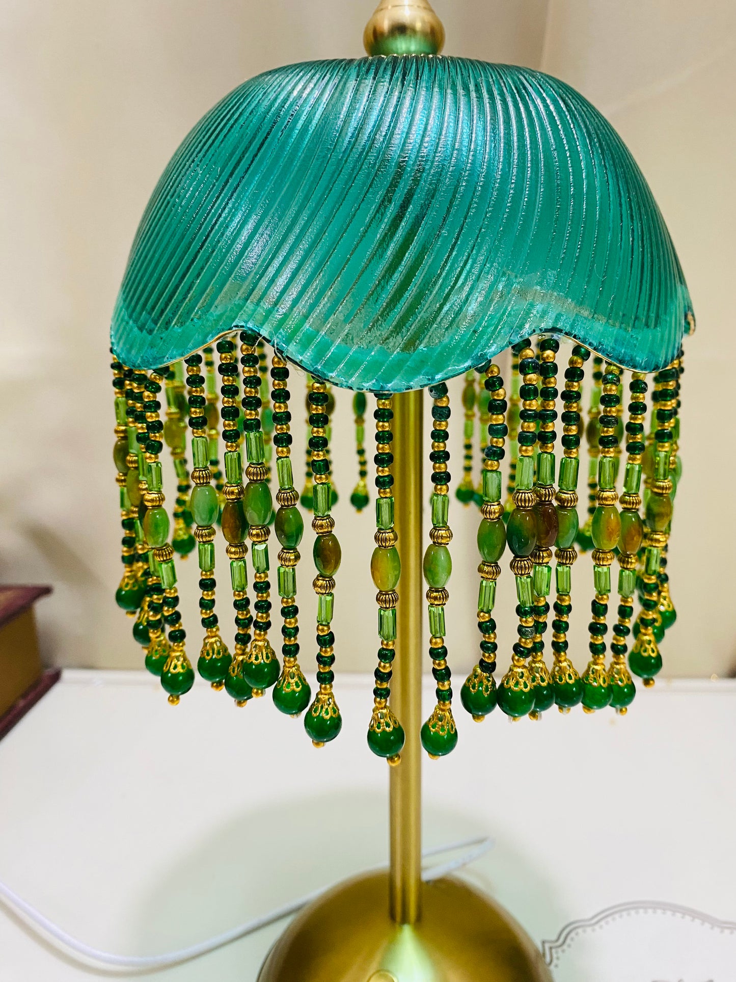 Retro Emerald Green Glass Table Lamp