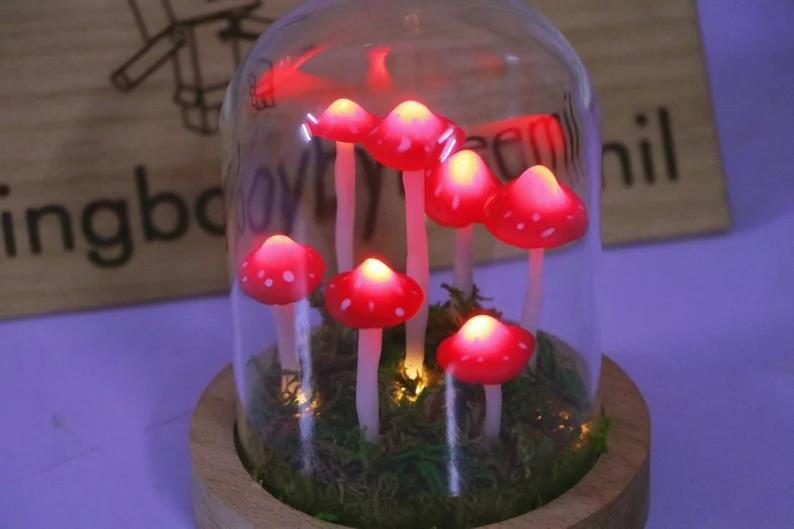 Red Mushroom Light
