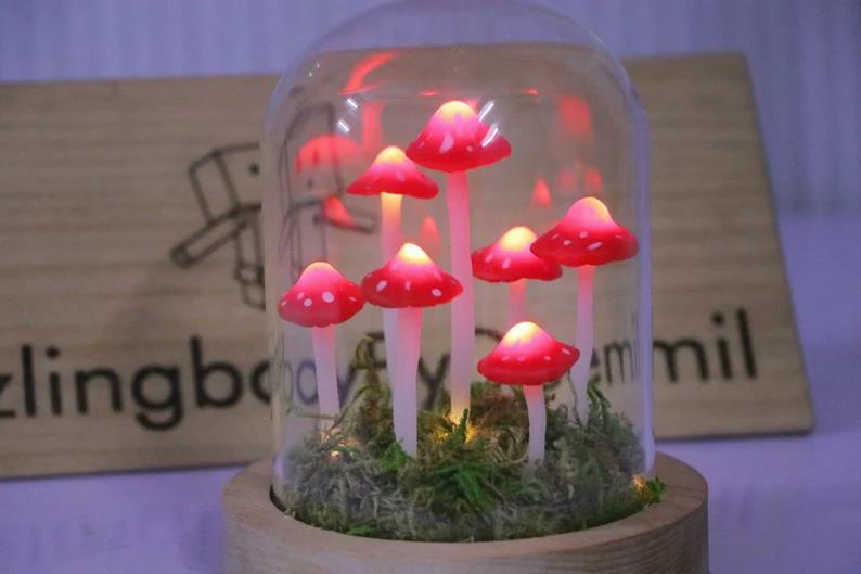 Red Mushroom Light