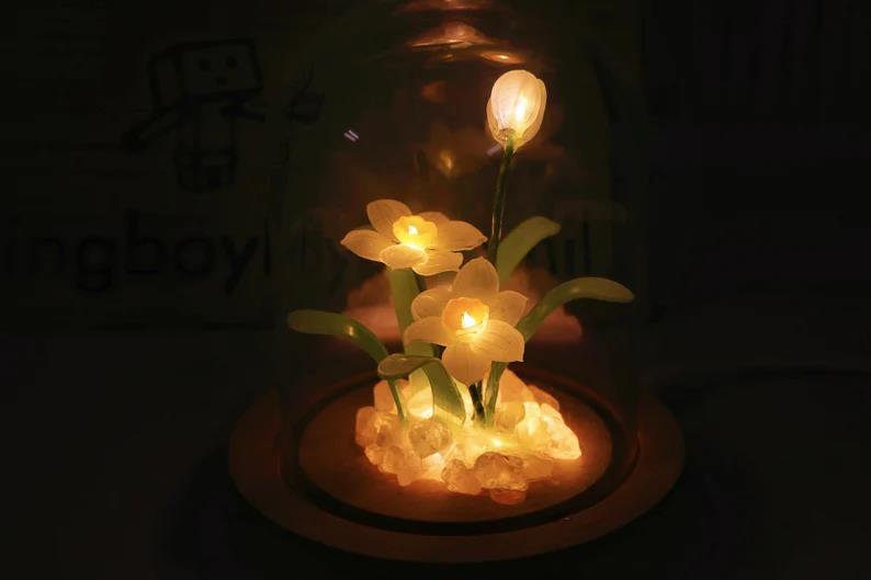 Narcissus Handmade Glass Night Light