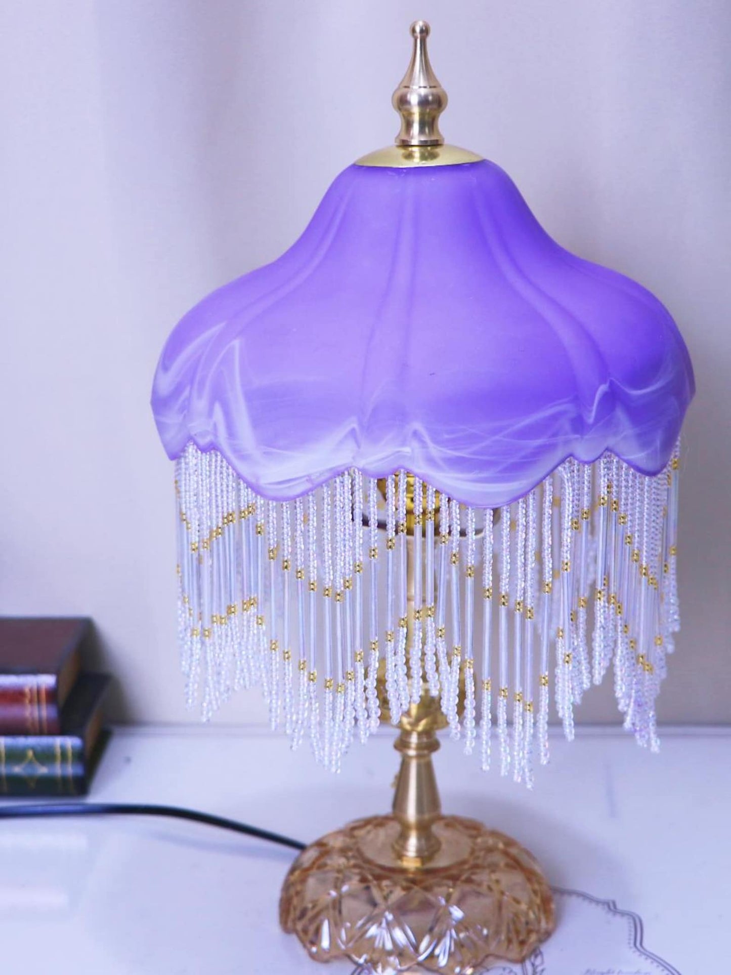Lila Retro Quaste Tischlampe