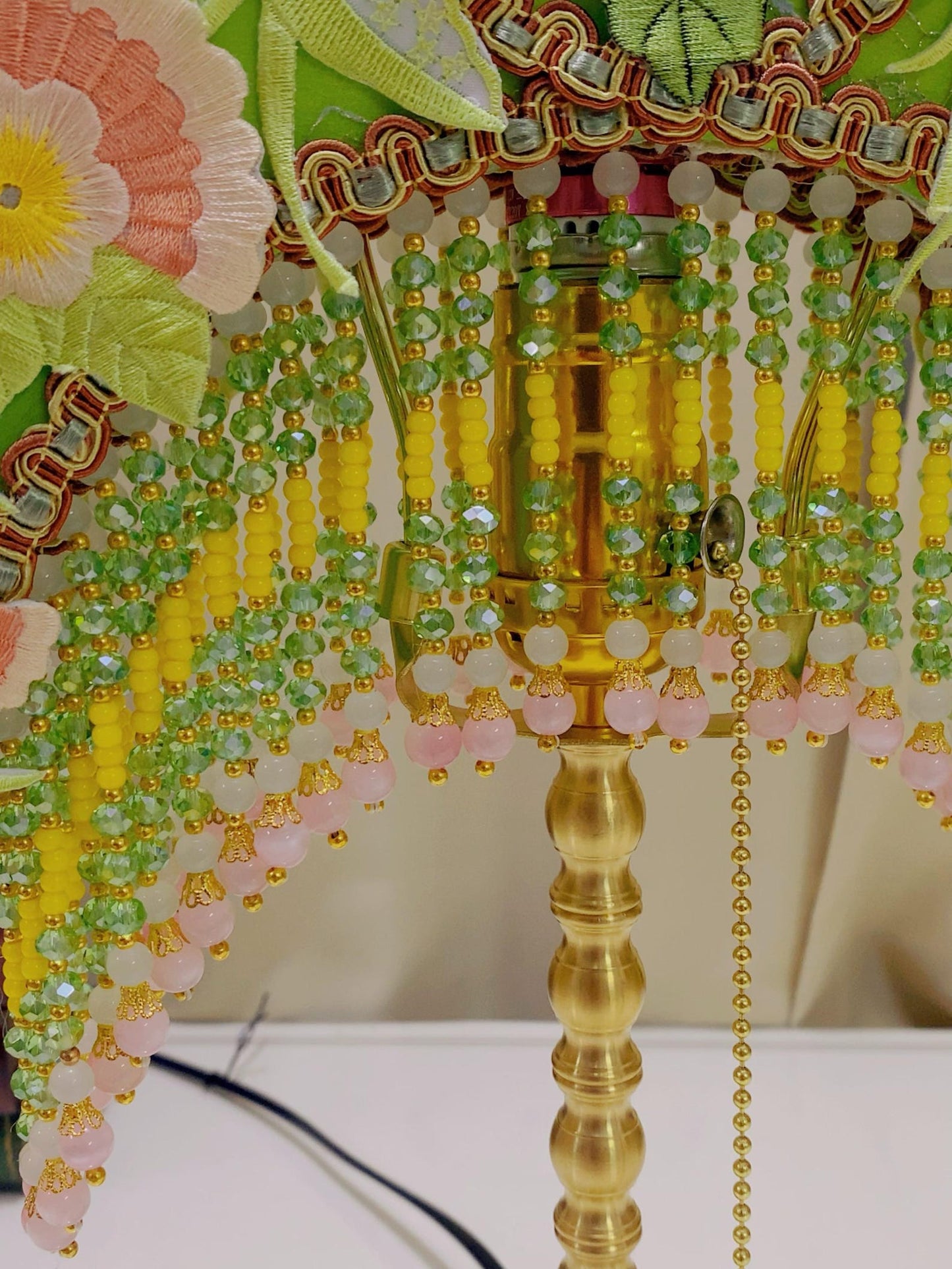 Moon Retro Floral Tassel Embroidery Lamp