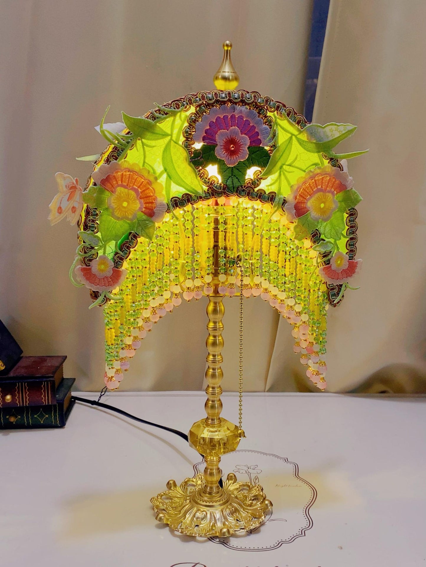 Moon Retro Floral Tassel Embroidery Lamp