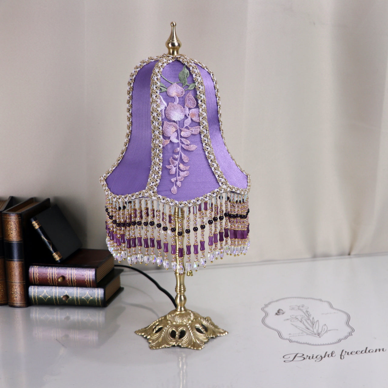 Retro Wisteria Table Lamp