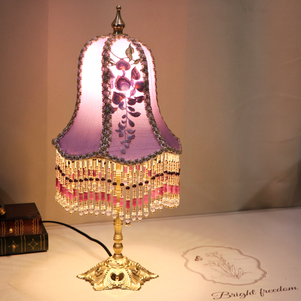 Retro Wisteria Table Lamp