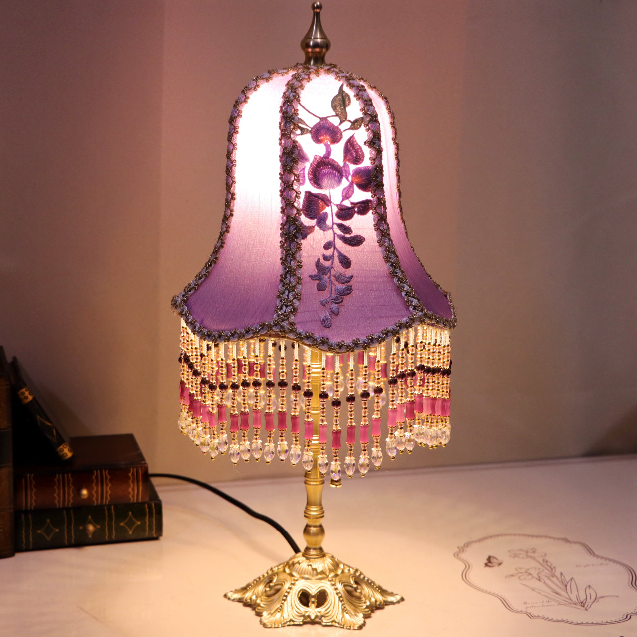 Retro Wisteria Table Lamp