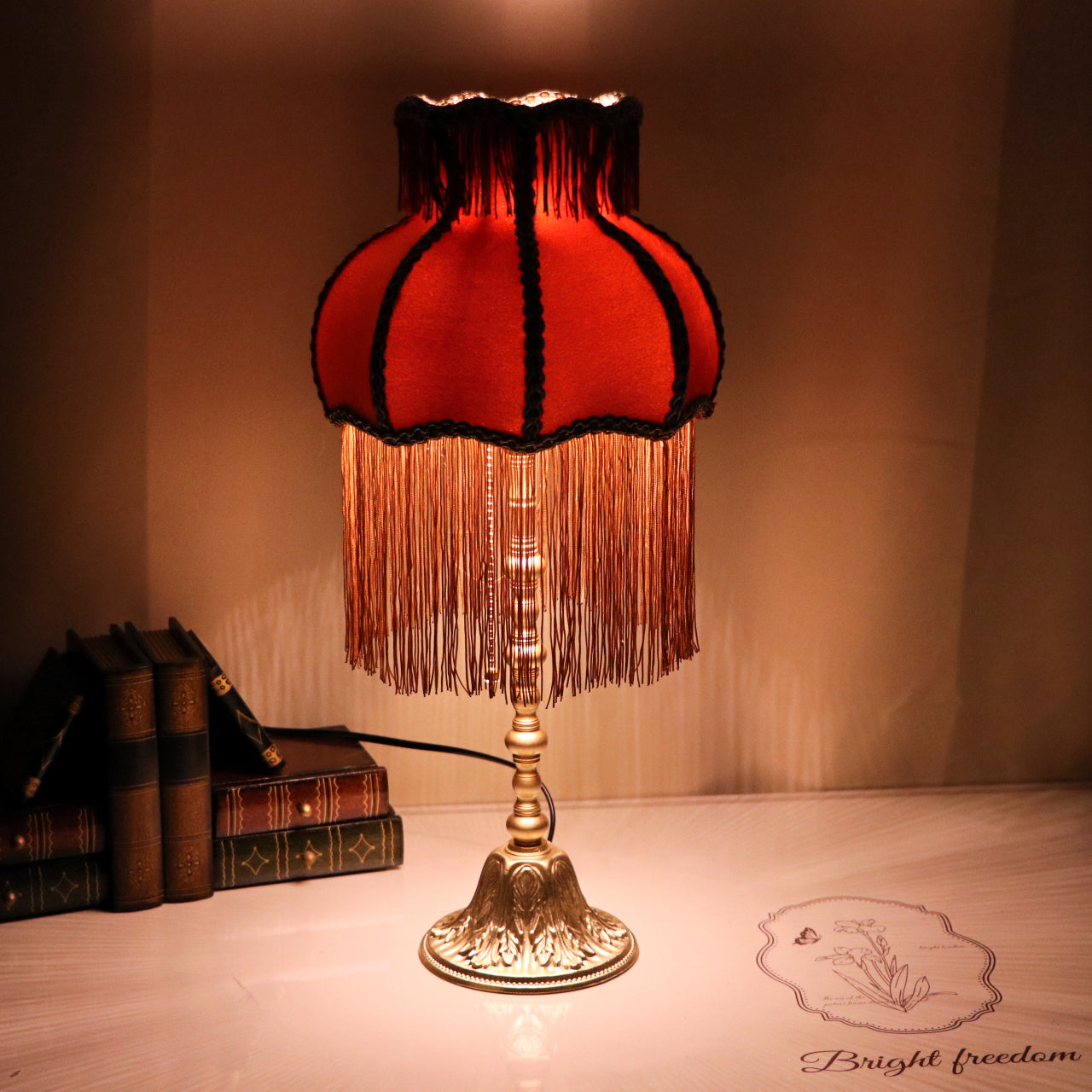 French Court Lamp