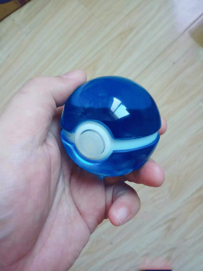 Pokemon Ball Licht