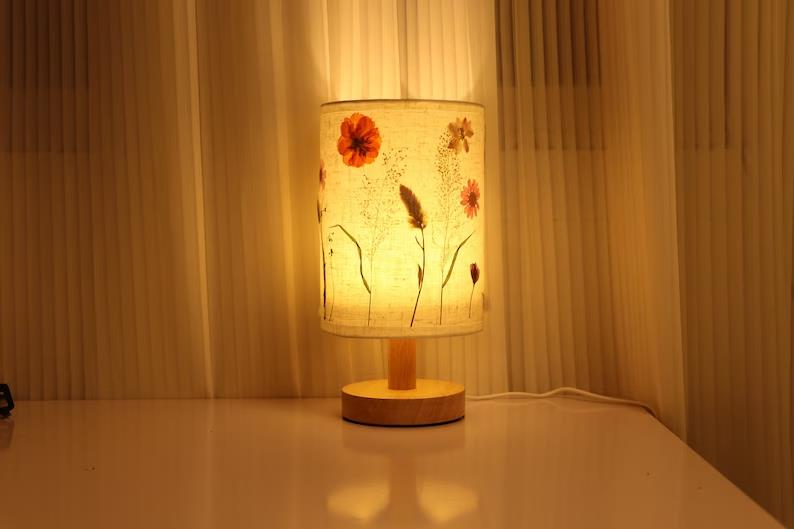 Custom Plant Pressed Flower Table Lamp