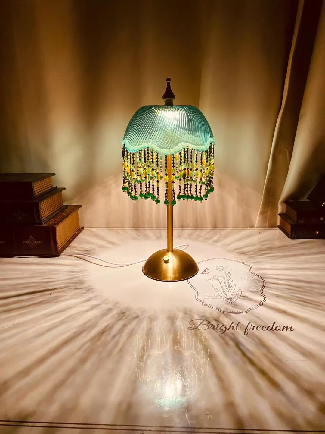 Retro Emerald Green Glass Table Lamp