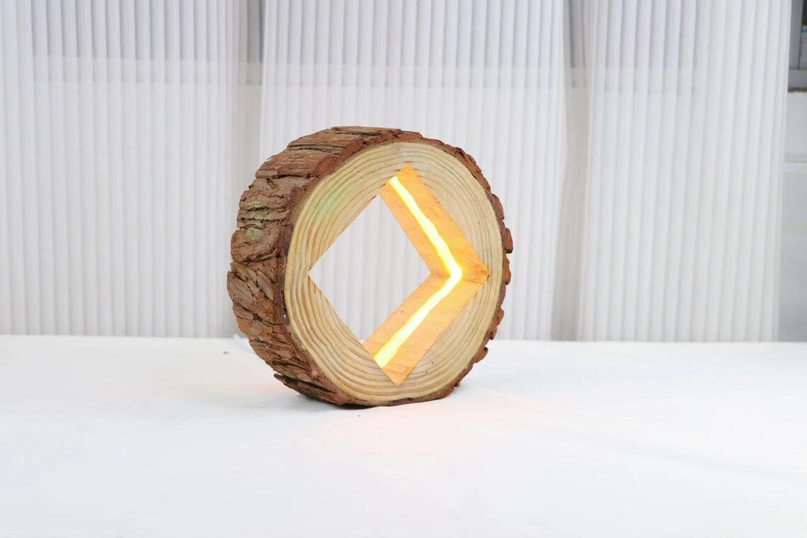 Log Rhombus Tischlampe