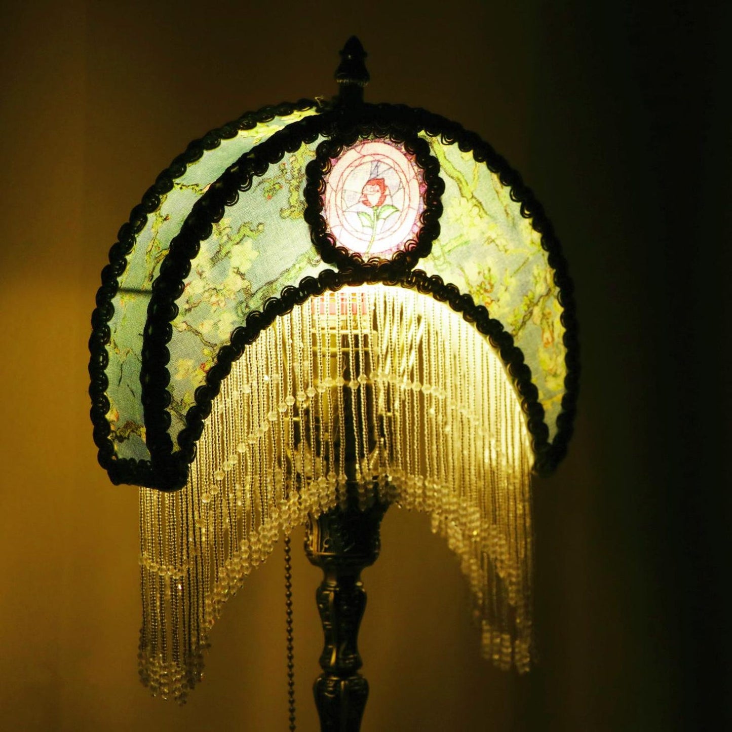 Retro Moon Table Lamp