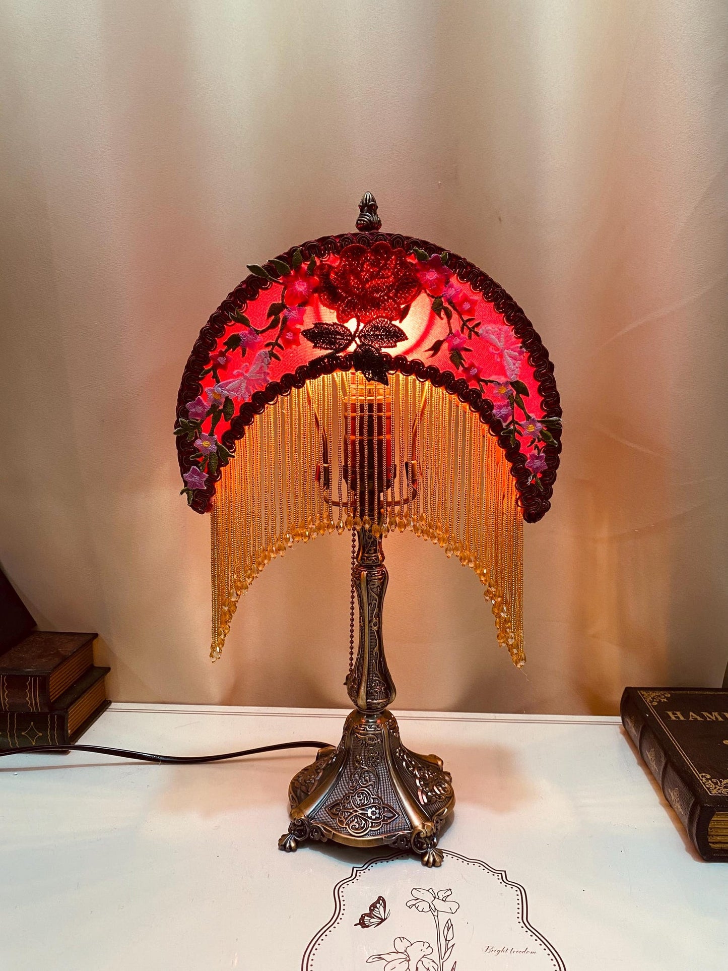 Handmade Retro Tassel Table Lamp: DIY Moon Rose Design