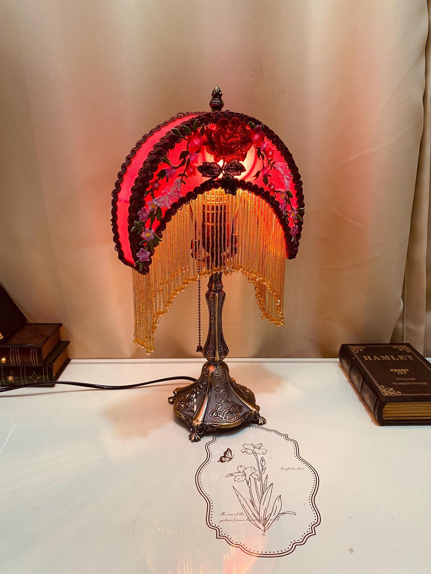 Handmade Retro Tassel Table Lamp: DIY Moon Rose Design