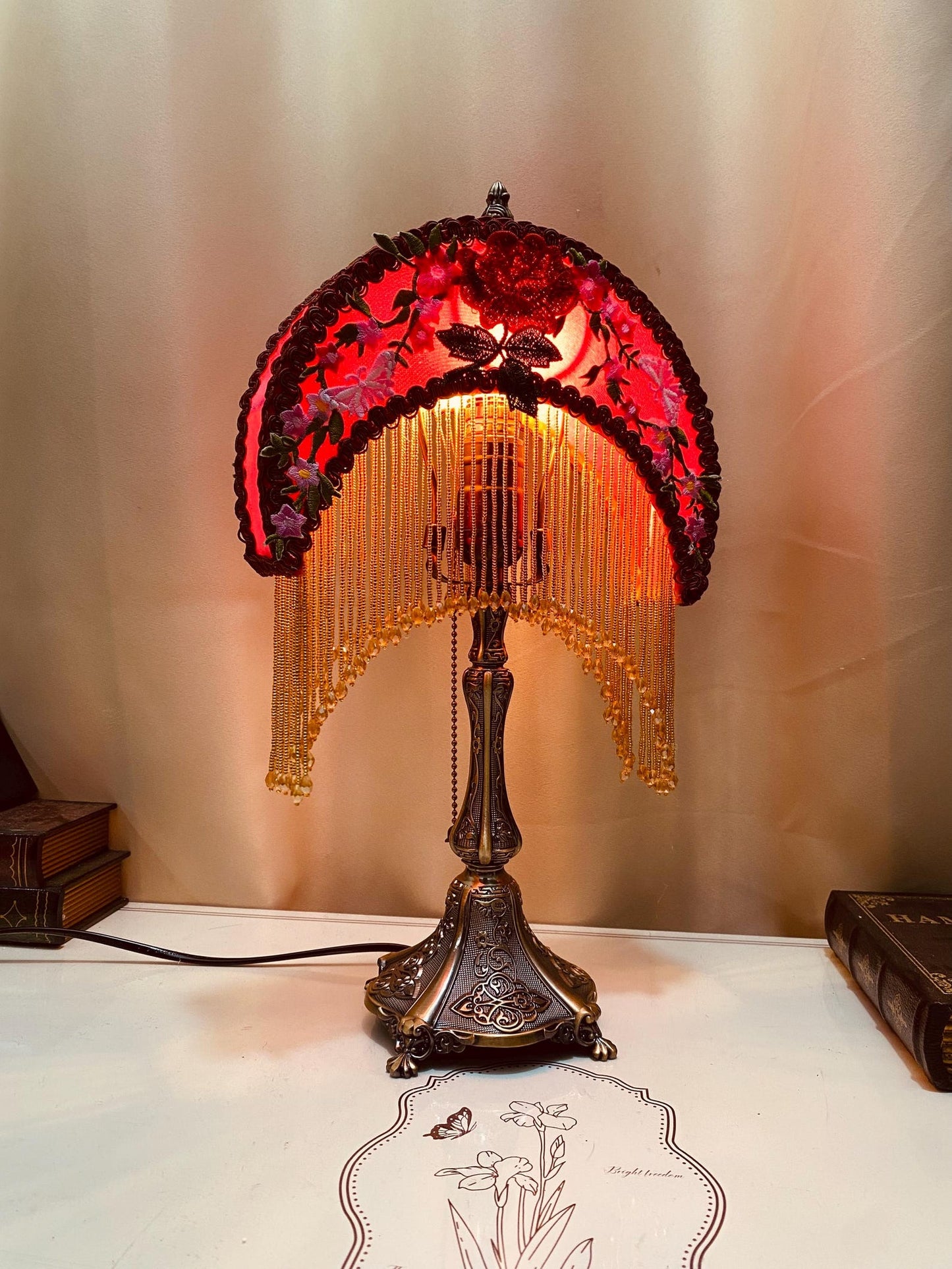 Handmade Retro Tassel Table Lamp: DIY Moon Rose Design