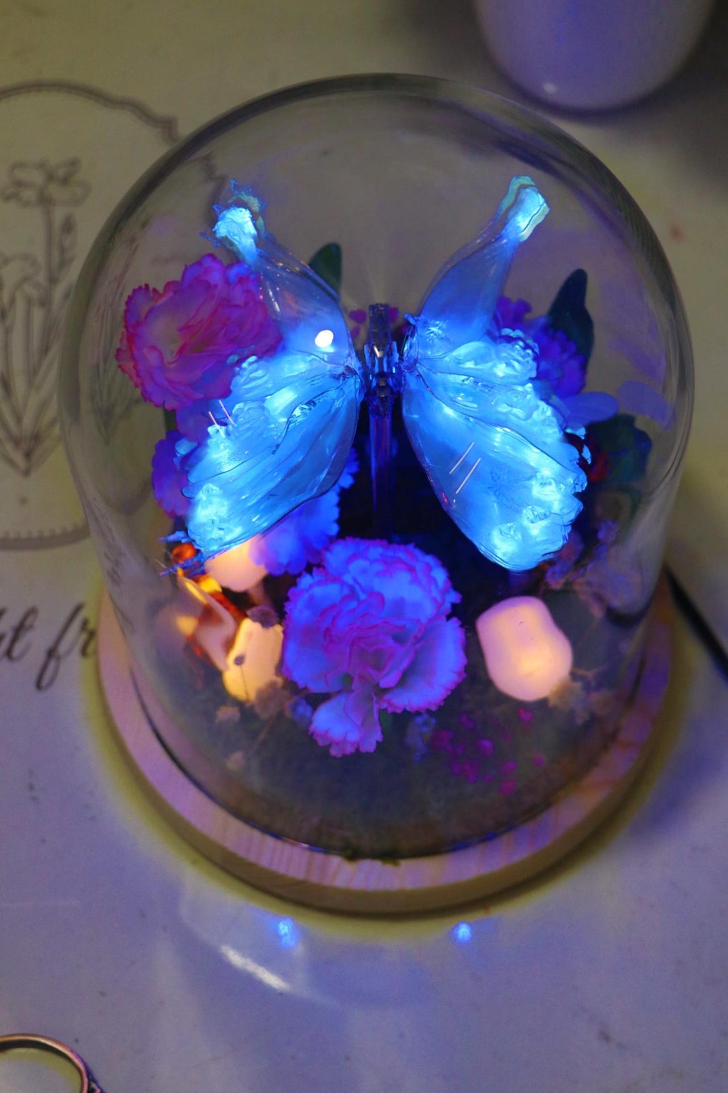 Moving Kinetic Blue Butterfly Glass Dome Night Light, Flower Mushroom Bedside Lamp