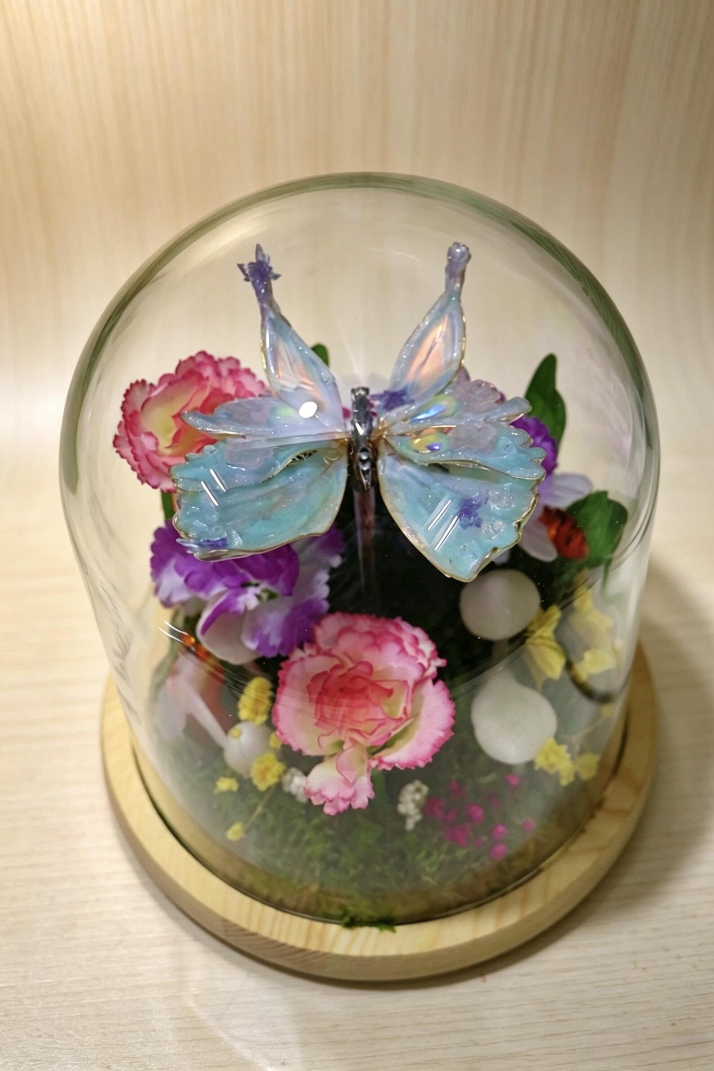 Moving Kinetic Blue Butterfly Glass Dome Night Light, Flower Mushroom Bedside Lamp