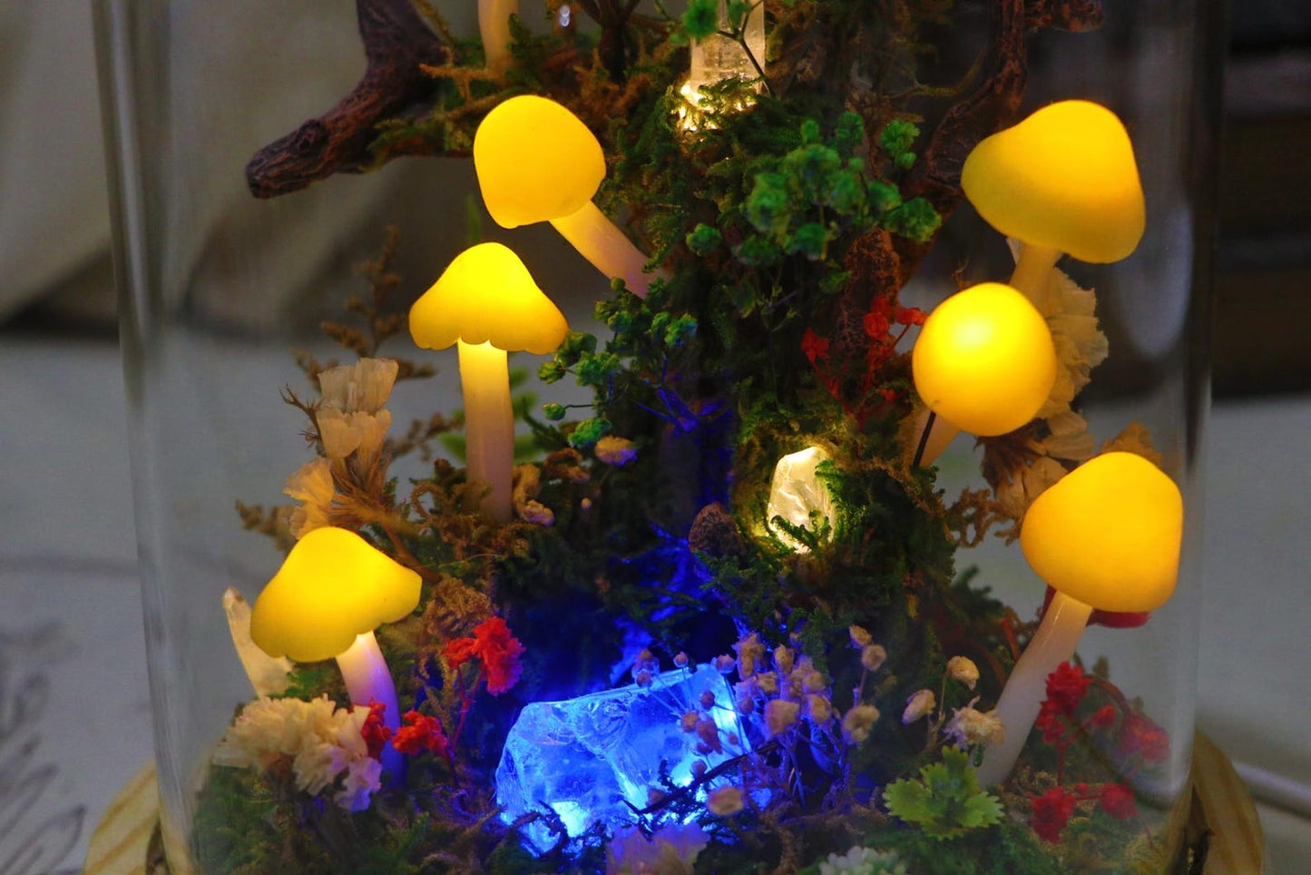 Handmade Enchanted Forest Mushroom Night Light, Glass Dome Moss Crystal Micro Landscape LED Lamp, Preserved Flower Fairycore Ambient Bedside Table Lamp, Whimsical Desktop Decor, Unique Birthday Valentine Anniversary Gift for Women Girlfriend
